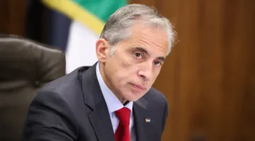 رئيس الوزراء يجتمع برئيسي مجلسي إدارة التلفزيون ووكالة الأنباء الأردنية