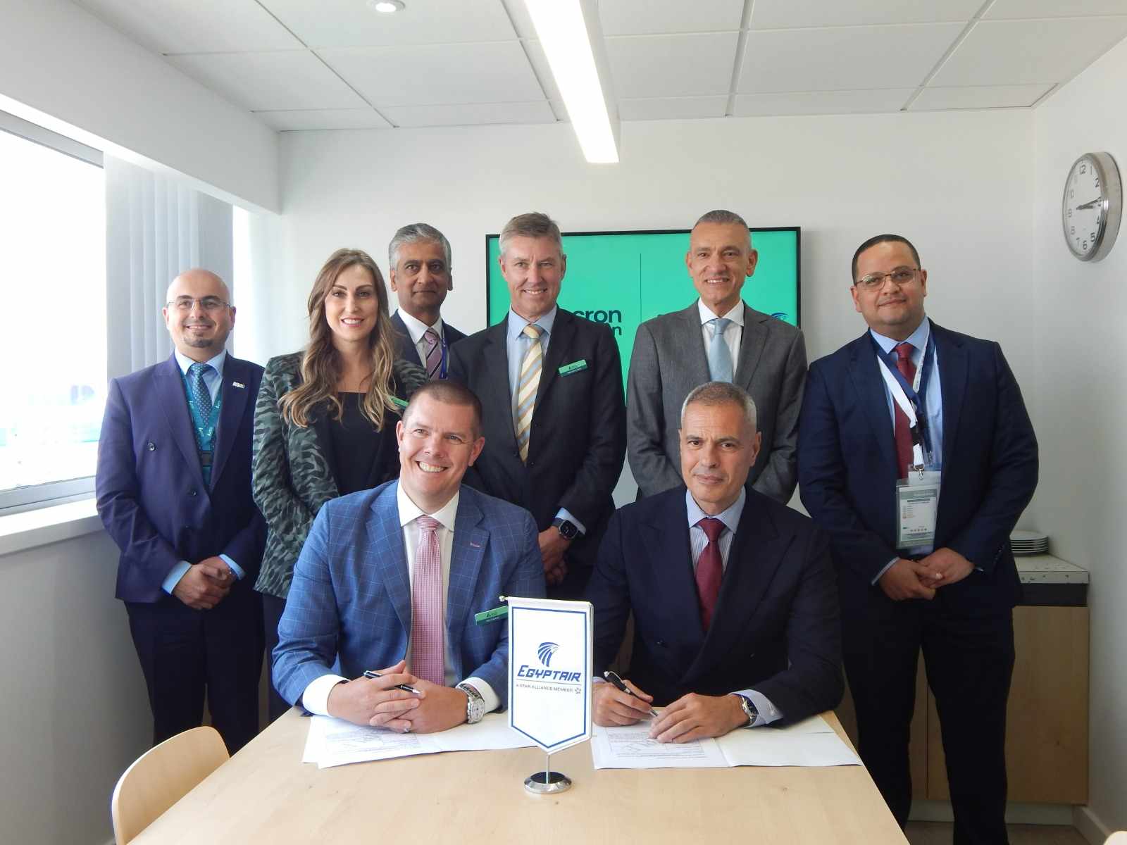مصر للطيران تعزز شراكتها الاستراتيجية مع Acron Aviation لتحديث أسطول طائرات B737-MAX بأحدث التقنيات. مصر للطيران تعزز شراكتها الاستراتيجية مع Acron Aviation لتحديث أسطول طائرات B737-MAX بأحدث التقنيات.