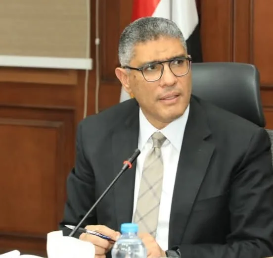 توجيه لجنة الإغاثة من مديرية التضامن إلى موقع الحادث في الصف وتوزيع التعويضات توجيه لجنة الإغاثة من مديرية التضامن إلى موقع الحادث في الصف وتوزيع التعويضات