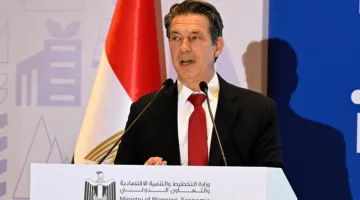 البنك الأوروبي لإعادة الإعمار يوقع اتفاقية تاريخية لمشروع الطاقة المتجددة في مصر اليوم
