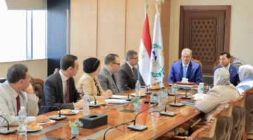رئيس هيئة التنظيم والإدارة يلتقي وزير الشباب والرياضة لمناقشة تعزيز التعاون المشترك