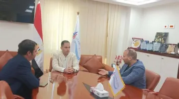 نائب وزير الصحة يزور مستشفى العلمين ويثني على كفاءة الفرق الطبية وجودة الخدمات الصحية المقدمة للمرضى.