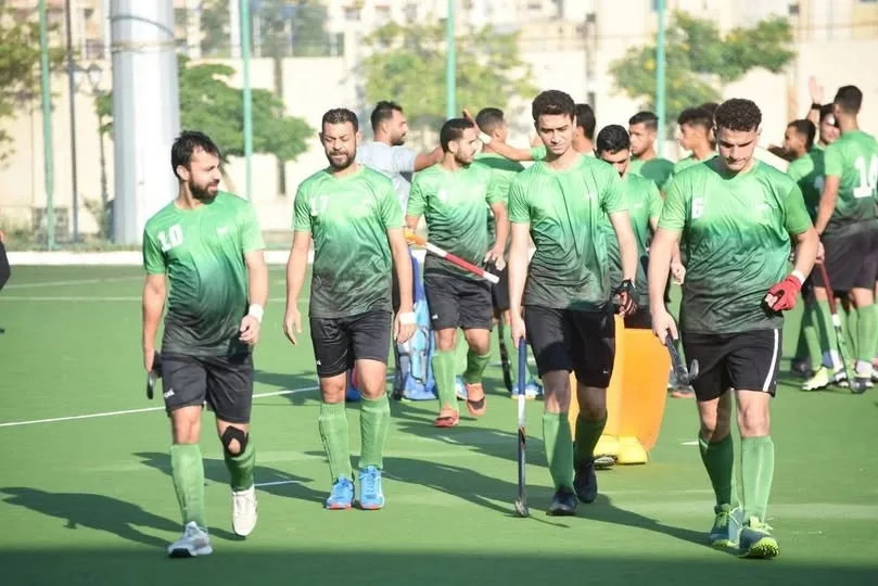 الأشموني يهنئ لاعبي فريق هوكي الشرقية رجال في النادي الشرقية الرياضي على فوزهم بكأس مصر. الأشموني يهنئ لاعبي فريق هوكي الشرقية رجال في النادي الشرقية الرياضي على فوزهم بكأس مصر.