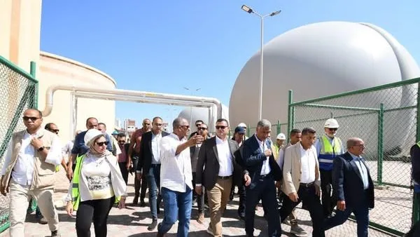 وزير الإسكان يزور محطة المعالجة الشرقية لمياه الصرف الصحي في الإسكندرية وزير الإسكان يزور محطة المعالجة الشرقية لمياه الصرف الصحي في الإسكندرية