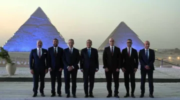 وزير الاتصالات: إطلاق خدمات الجيل الخامس لشبكات الهواتف المحمولة يمثل خطوة نحو مجموعة جديدة من الإمكانيات التقنية.