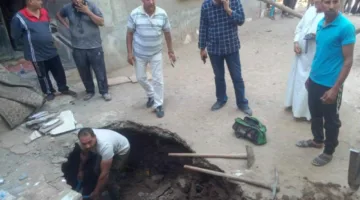 هبوط أرضي غير متوقع في قرية زوير بالمنوفية.. ورئيس مدينة شبين الكوم يشرف على أعمال الإصلاح في الموقع