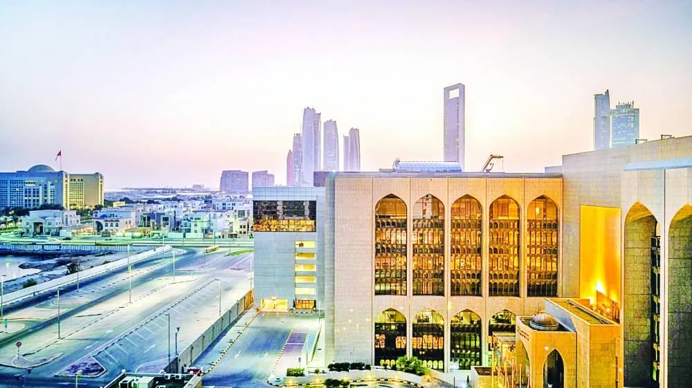 5.44 تريليون درهم حجم التحويلات المالية من خلال بنوك الإمارات في الربع الأول 5.44 تريليون درهم حجم التحويلات المالية من خلال بنوك الإمارات في الربع الأول