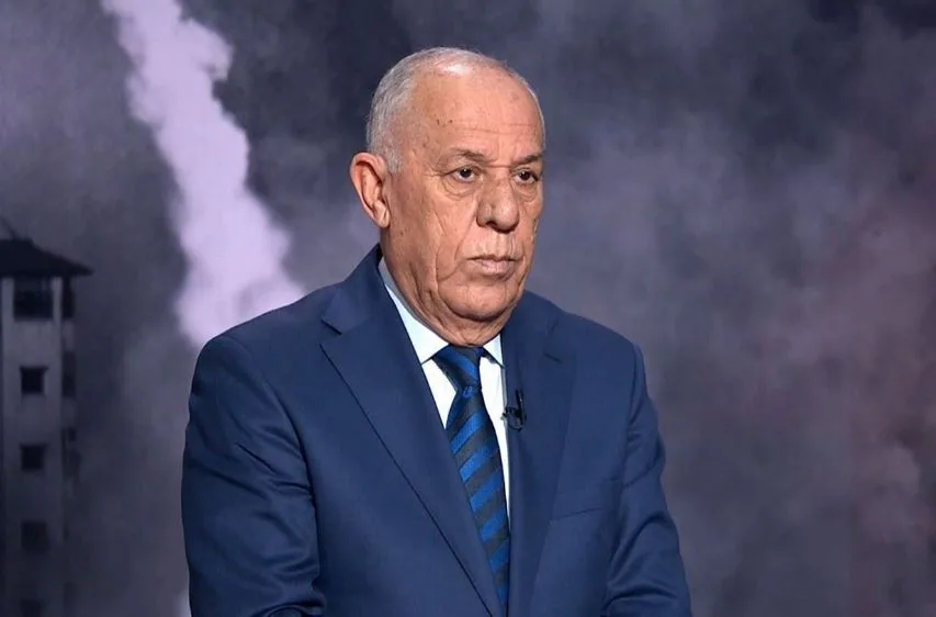 خبير عسكري: الاستراتيجية الصبورة تعزز من موقف إيران إذا استمرت المواجهة مع إسرائيل لفترة طويلة. خبير عسكري: الاستراتيجية الصبورة تعزز من موقف إيران إذا استمرت المواجهة مع إسرائيل لفترة طويلة.