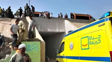 نتائج حادث الميكروباص مع الشاحنة في أشمون: 18 قتيلاً و4 مصابين، معظمهم من كفر السنابسة