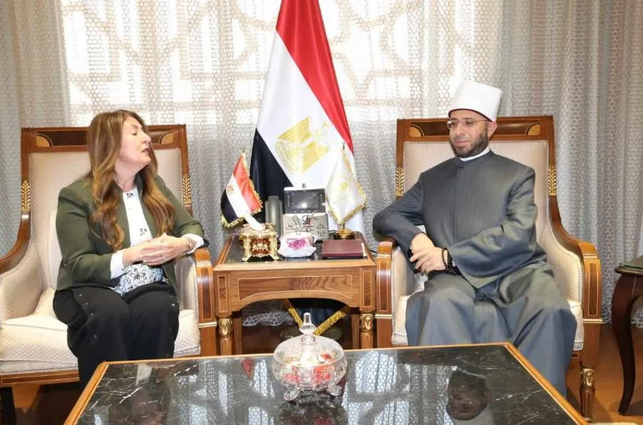 وزير الأوقاف والسفيرة الأمريكية في مصر يناقشان سبل التعاون المشتركة وزير الأوقاف والسفيرة الأمريكية في مصر يناقشان سبل التعاون المشتركة