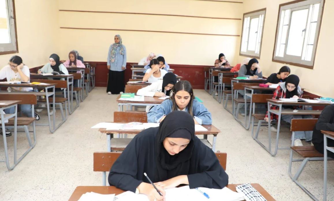 التعليم تنفي تسريبات امتحانات الثانوية العامة: المعلومات المتداولة في مجموعات الغش غير دقيقة.