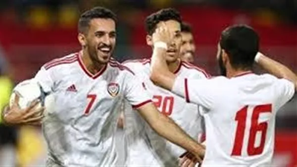 الحجاج يقذفون الجمرات الثلاث في اليوم الثاني من أيام التشريق.. التفاصيل الحجاج يقذفون الجمرات الثلاث في اليوم الثاني من أيام التشريق.. التفاصيل