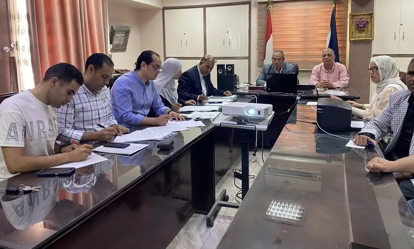 ضبط وتنظيم امتحانات الثانوية العامة في السويس في اليوم الأول ضبط وتنظيم امتحانات الثانوية العامة في السويس في اليوم الأول
