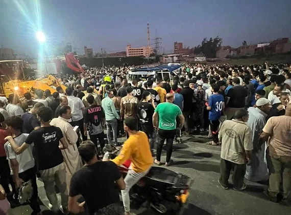 مقتل 6 أفراد وعمليات بحث عن مفقودين بعد انقلاب ميكروباص في مصرف في الدقهلية مقتل 6 أفراد وعمليات بحث عن مفقودين بعد انقلاب ميكروباص في مصرف في الدقهلية
