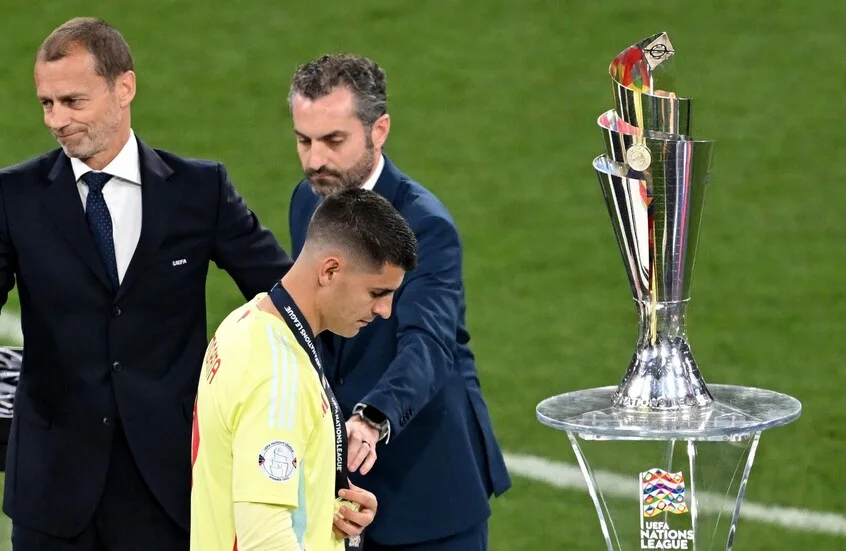 احتجاز شاب يتوعد بقتل نجم منتخب إسبانيا موراتا وأسرته احتجاز شاب يتوعد بقتل نجم منتخب إسبانيا موراتا وأسرته