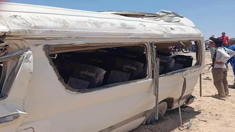 6 جرحى نتيجة انقلاب حافلة صغيرة في أسيوط 6 جرحى نتيجة انقلاب حافلة صغيرة في أسيوط