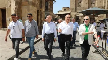 محافظ القاهرة يطلع على تقدم مشروع تحسين منطقة القاهرة التاريخية