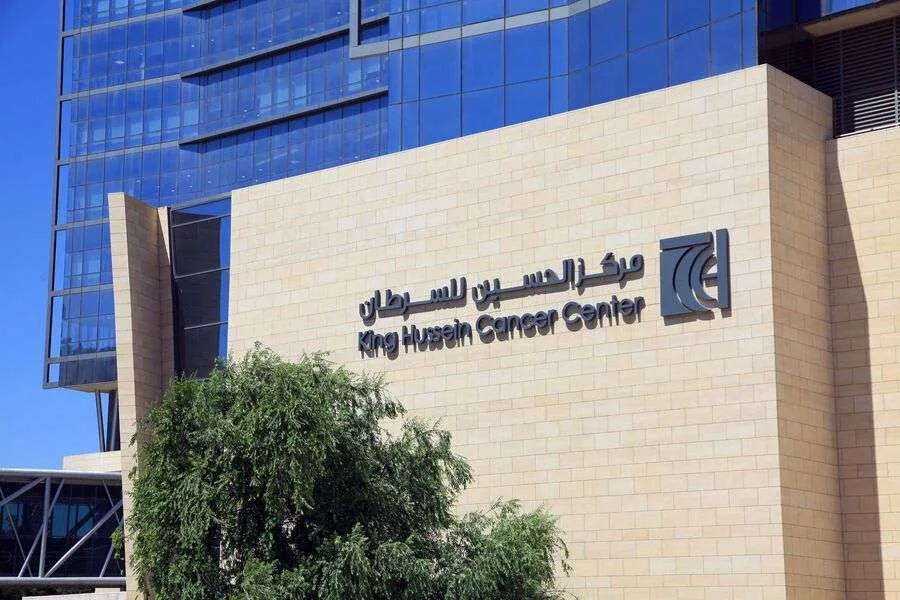 هل يُعتبر اليود الوقائي فعالًا في حماية الغدة الدرقية من مخاطر السرطان؟ إجابة د. منصور هل يُعتبر اليود الوقائي فعالًا في حماية الغدة الدرقية من مخاطر السرطان؟ إجابة د. منصور