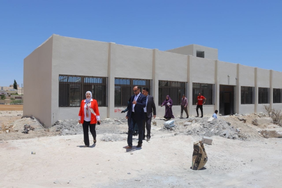 الأمين العام للتربية يقوم بجولة تفقدية في مدارس البادية الجنوبية – صور الأمين العام للتربية يقوم بجولة تفقدية في مدارس البادية الجنوبية – صور