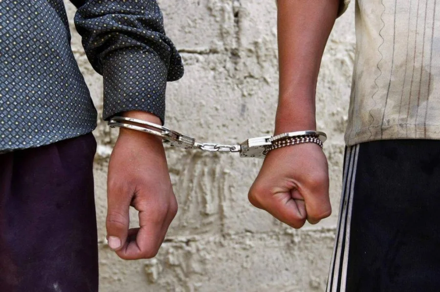 اعتقال شخصين بعد مشاجرة داخل المحكمة اعتقال شخصين بعد مشاجرة داخل المحكمة