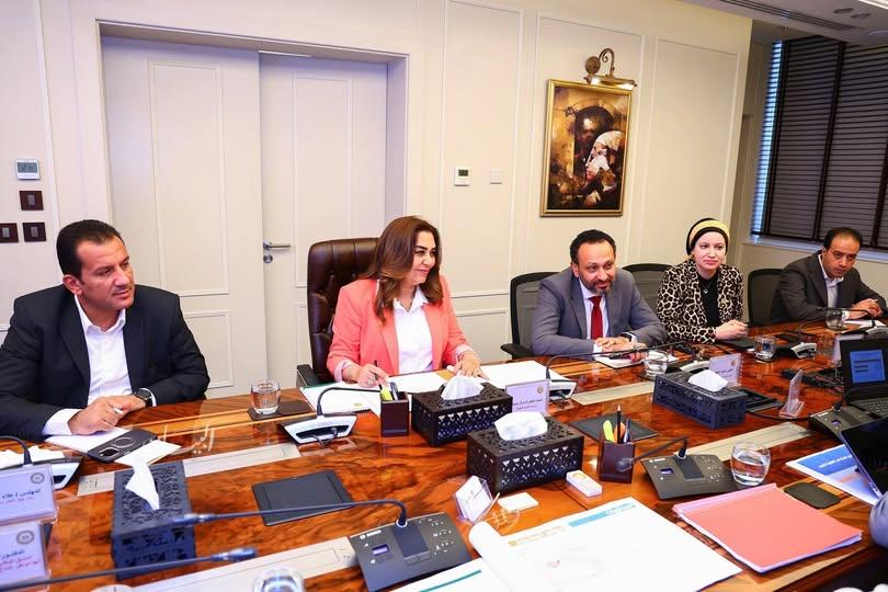 وزيرتا البيئة والتنمية المحلية تراقبان مستجدات المرحلة الأخيرة من بناء المدينة الشاملة لإدارة النفايات وزيرتا البيئة والتنمية المحلية تراقبان مستجدات المرحلة الأخيرة من بناء المدينة الشاملة لإدارة النفايات