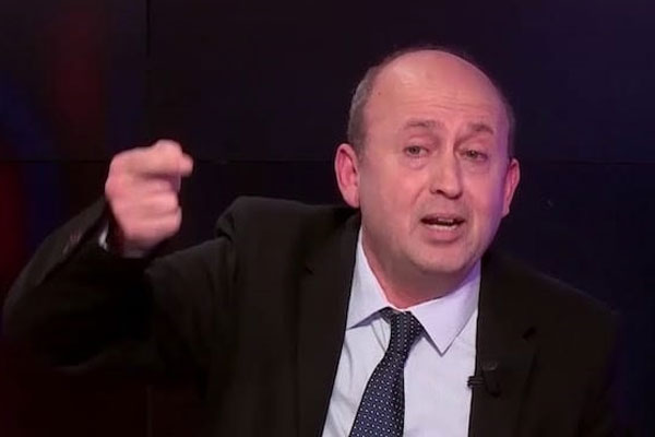 همسات من سحر ليالي شارع المعز في القاهرة