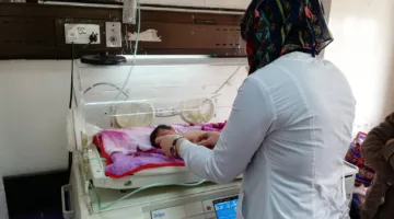 القابلات يعبرن عن استيائهن من تهميشهن في تحسين النظام الصحي