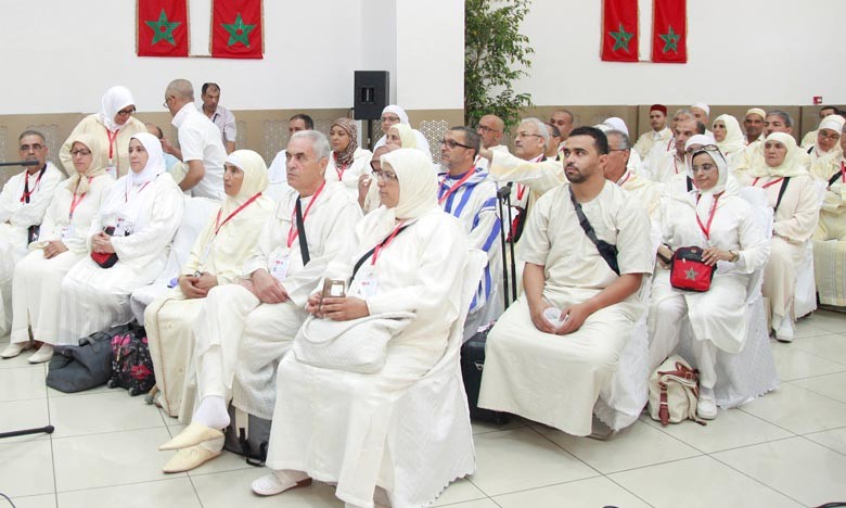مستشار يوجه انتقادات لوكالات السفر بسبب ارتفاع أسعار الحج ويعتبر أن المسؤولية تقع على وزارة السياحة. مستشار يوجه انتقادات لوكالات السفر بسبب ارتفاع أسعار الحج ويعتبر أن المسؤولية تقع على وزارة السياحة.