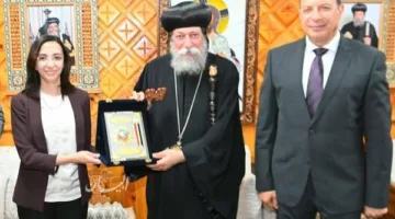 محافظ البحيرة ومدير الأمن يهنئان الأنبا إيلاريون بمناسبة تنصيبه أسقفاً لإيبارشية البحيرة والمناطق التابعة لها