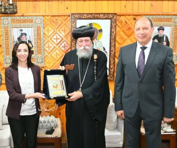 محافظ البحيرة ومدير الأمن يهنئان الأنبا إيلاريون بمناسبة تنصيبه أسقفاً لإيبارشية البحيرة والمناطق التابعة لها محافظ البحيرة ومدير الأمن يهنئان الأنبا إيلاريون بمناسبة تنصيبه أسقفاً لإيبارشية البحيرة والمناطق التابعة لها