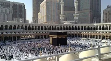 المسجد الحرام يستقبل الحجاج المتعجلين لأداء طواف الوداع.