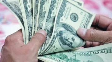 1.2 مليار دولار حجم التعاملات على الدولار في سوق الإنتربنك بين البنوك المصرية خلال 3 أيام