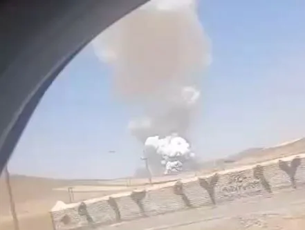 فيديو: تفجير قرب قاعدة عسكرية في محافظة كرمانشاه غرب إيران فيديو: تفجير قرب قاعدة عسكرية في محافظة كرمانشاه غرب إيران