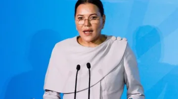 الأميرة للا حسناء تتحدث باسم الملك في مؤتمر المحيطات بمدينة نيس