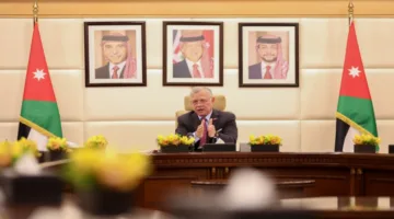 الملك يوجه رئيس الوزراء بضرورة الاستعداد للتعامل مع المستجدات الحالية.