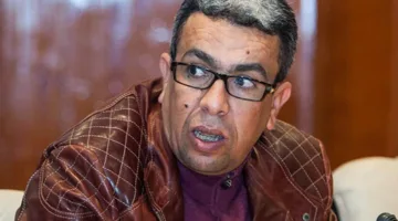 عاجل: دفاع وهبي يطالب بتوقيع غرامة بقيمة مليار سنتيم على المهداوي