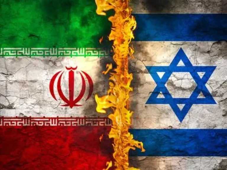 منشآت نووية تحت الهجوم و رسائل الإطاحة بالنظام.. ما هي أهداف إسرائيل تجاه إيران؟ منشآت نووية تحت الهجوم و رسائل الإطاحة بالنظام.. ما هي أهداف إسرائيل تجاه إيران؟