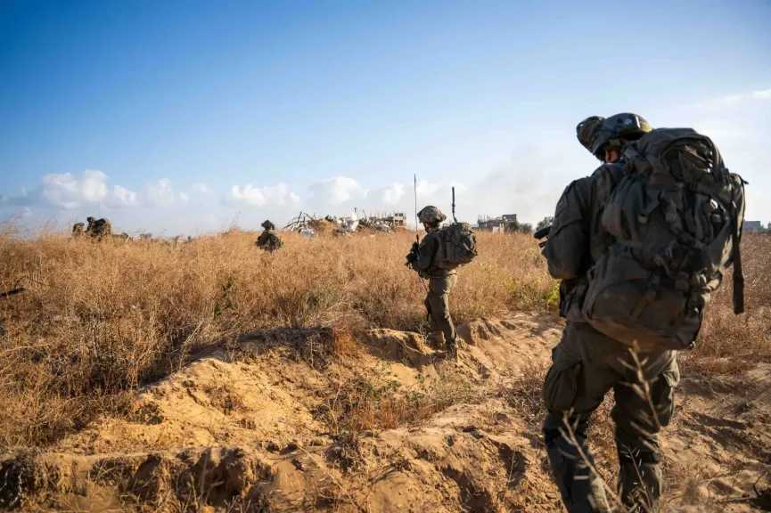 الشاباك الإسرائيلي يُعلن عن مقتل الضابط تال موفشوفيتش، أحد قادة العمليات الميدانية، في خان يونس على يد المقاومة. الشاباك الإسرائيلي يُعلن عن مقتل الضابط تال موفشوفيتش، أحد قادة العمليات الميدانية، في خان يونس على يد المقاومة.