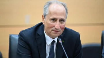 برادة يُعلن عن خطوات الإجراءات الخاصة بالحركات الانتقالية في التعليم على المستويات الجهوية والإقليمية