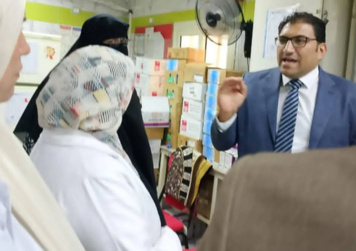 إعادة توزيع القوى العاملة وتحديث الخدمات… خطوات سريعة من تأمين الغربية للتصدي للازدحام في عيادة السنطة. إعادة توزيع القوى العاملة وتحديث الخدمات… خطوات سريعة من تأمين الغربية للتصدي للازدحام في عيادة السنطة.