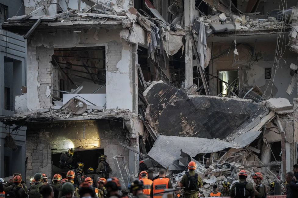 إخلاء 3800 إسرائيلي من منازلهم بسبب الهجمات الصاروخية الإيرانية