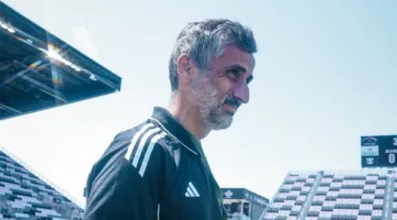 شوبير: ريبيرو يمتاز بأسلوب لعب متميز.. وآمل في الفوز بكأس العالم للأندية.