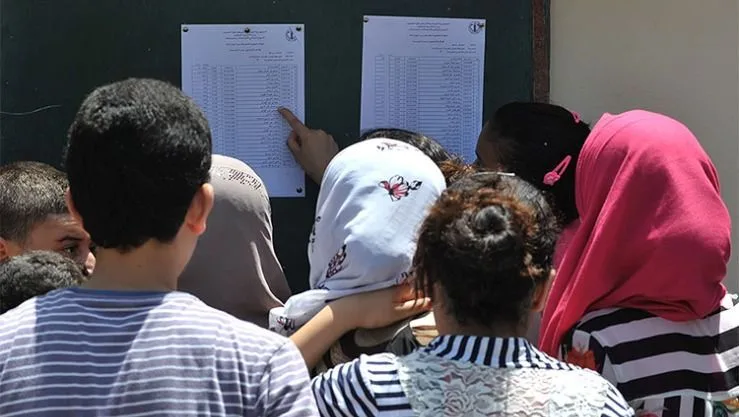 سباق الدرجات وزيادة التوقعات الاجتماعية يجعل من البكالوريا “شهادة للطبقات الاجتماعية” سباق الدرجات وزيادة التوقعات الاجتماعية يجعل من البكالوريا “شهادة للطبقات الاجتماعية”