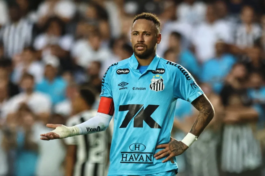 نيمار يوضح تفاصيل عرض كأس العالم للأندية نيمار يوضح تفاصيل عرض كأس العالم للأندية