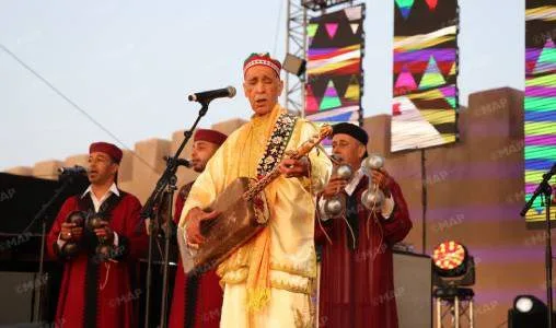 مهرجان كناوة: منصة مولاي الحسن تتناغم مع أجواء حوار الكمبري والعود والأفروبيتس