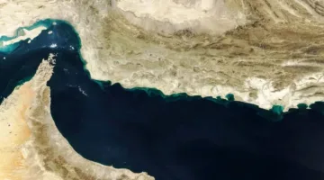 إمكانية إغلاق إيران لمضيق هرمز وواشنطن تعتبر هذه الخطوة انتحارية