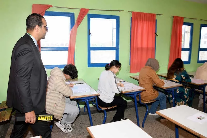 “وزارة برادة” تُحاصر المحتالين وتختبر نظام مراقبة رقمي في التعليم الاستدراكي