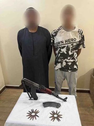 القبض على المشاركين في مشاجرة وإطلاق نار في الشارع العام بأسيوط القبض على المشاركين في مشاجرة وإطلاق نار في الشارع العام بأسيوط