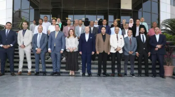 محافظ بني سويف يوزع شهادات النجاح في البرنامج التدريبي لتأهيل موظفي القطاع الحكومي