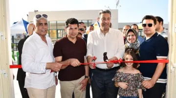 وزير الرياضة ومحافظ دمياط يزوران مشروع إنشاء الملاعب في نادي المستقبل